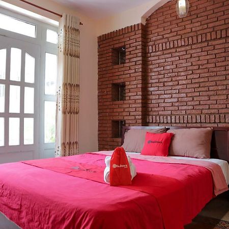ホテル Reddoorz Near Khu Che Xuat Tan Thuan 2 ホーチミン市 エクステリア 写真