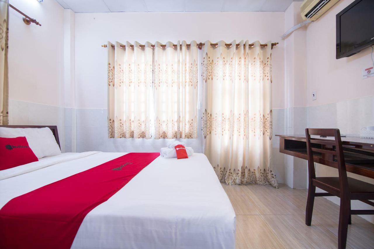 ホテル Reddoorz Near Khu Che Xuat Tan Thuan 2 ホーチミン市 エクステリア 写真