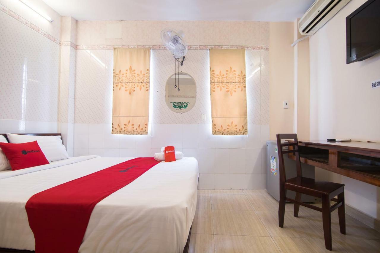 ホテル Reddoorz Near Khu Che Xuat Tan Thuan 2 ホーチミン市 エクステリア 写真