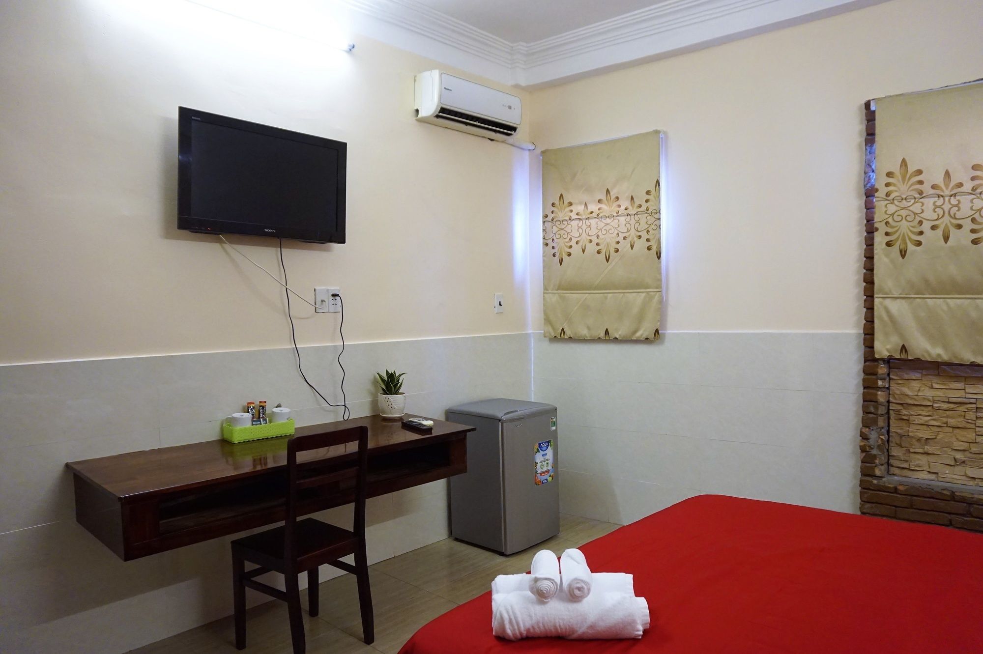 ホテル Reddoorz Near Khu Che Xuat Tan Thuan 2 ホーチミン市 エクステリア 写真
