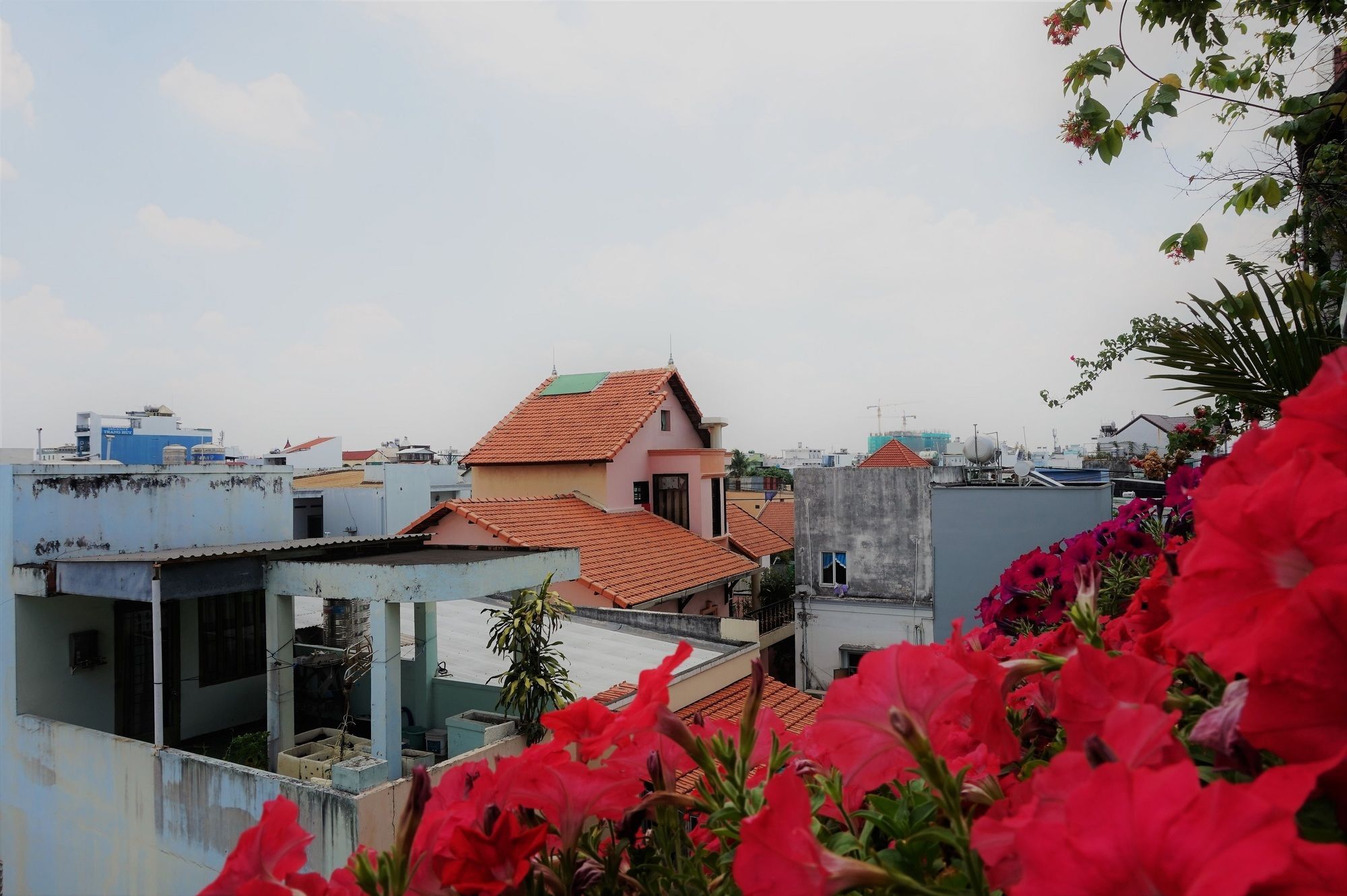 ホテル Reddoorz Near Khu Che Xuat Tan Thuan 2 ホーチミン市 エクステリア 写真