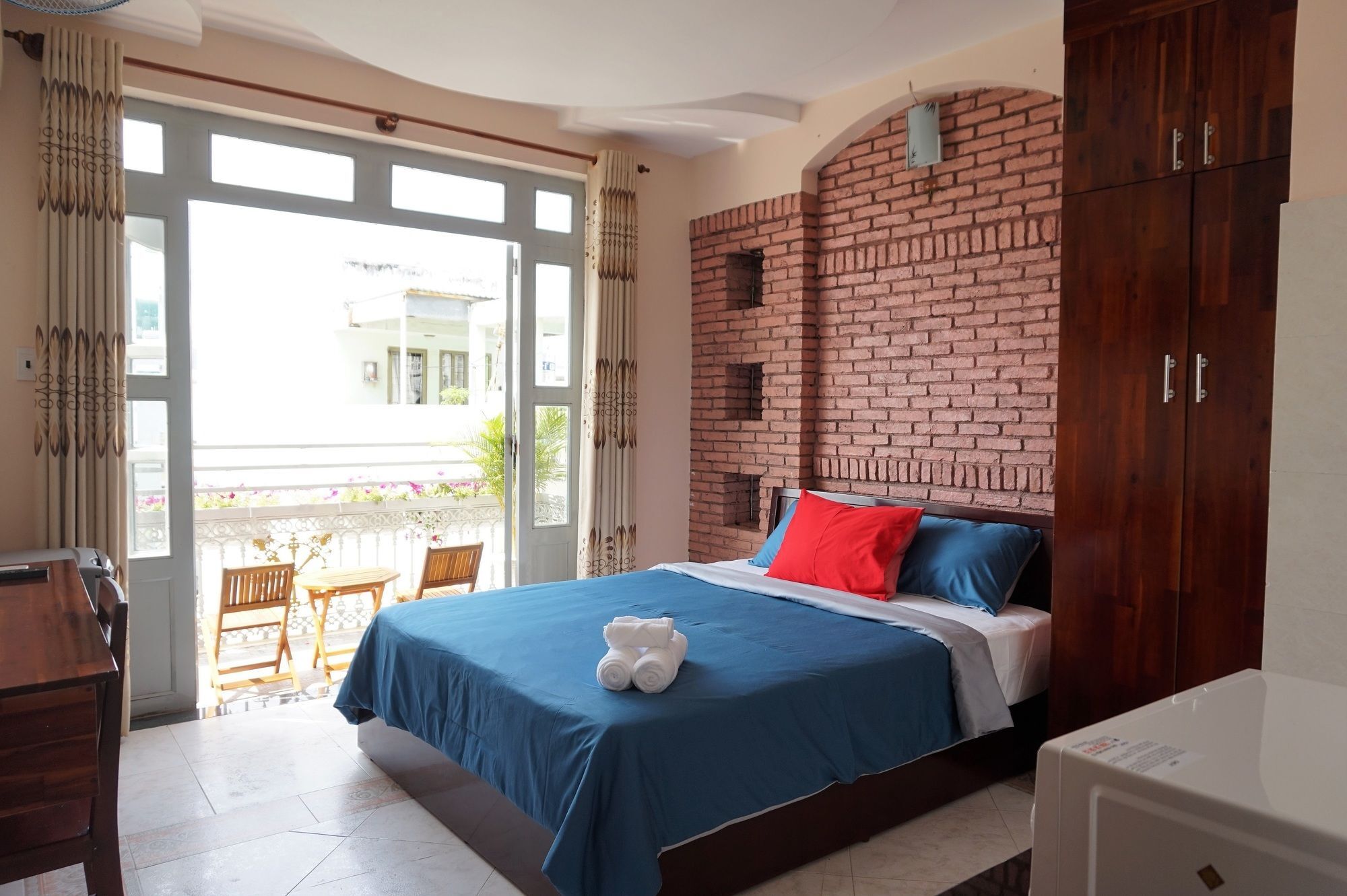 ホテル Reddoorz Near Khu Che Xuat Tan Thuan 2 ホーチミン市 エクステリア 写真